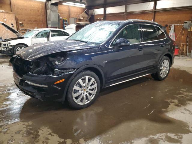  Salvage Porsche Cayenne