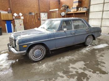  Salvage Mercedes-Benz 220