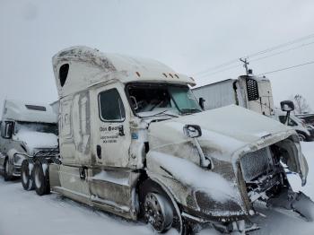  Salvage Freightliner Cascadia 1