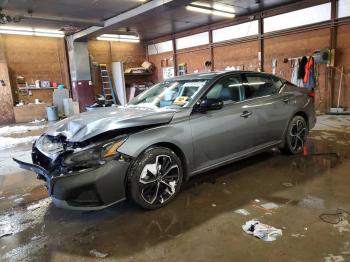 Salvage Nissan Altima