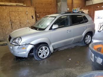  Salvage Hyundai TUCSON