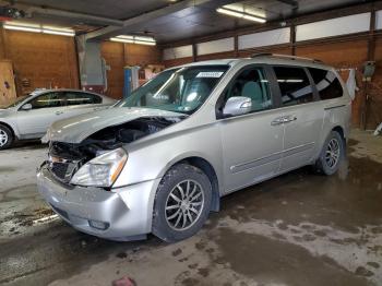  Salvage Kia Sedona