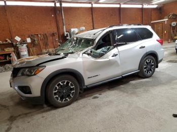  Salvage Nissan Pathfinder