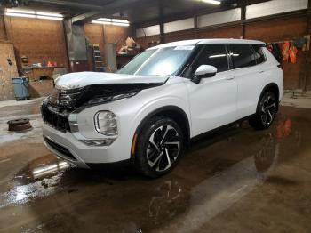  Salvage Mitsubishi Outlander