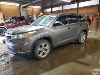  Salvage Toyota Highlander