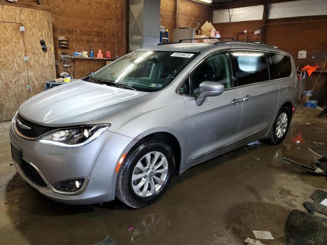  Salvage Chrysler Pacifica