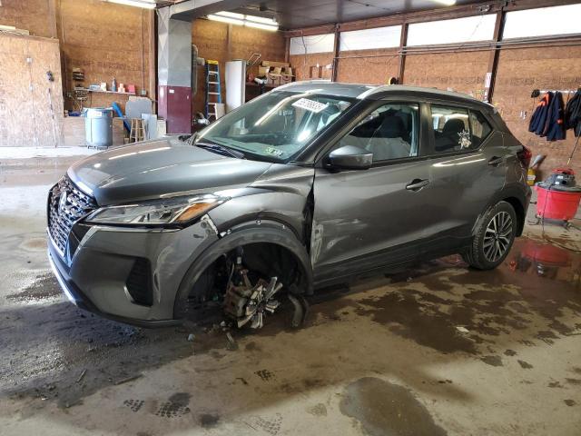  Salvage Nissan Kicks