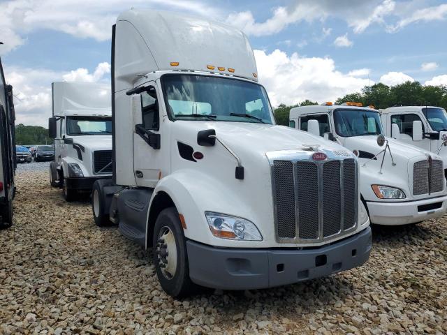  Salvage Peterbilt 579