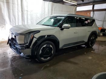  Salvage Kia Ev9 Land