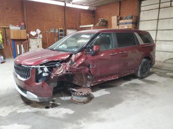  Salvage Kia Carnival
