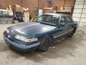  Salvage Ford Crown Vic