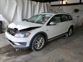  Salvage Volkswagen Golf
