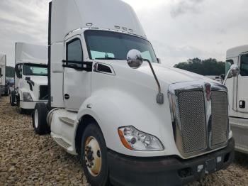  Salvage Kenworth T680