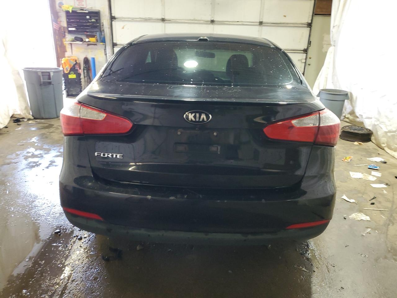 Kia Forte Lx Image 8