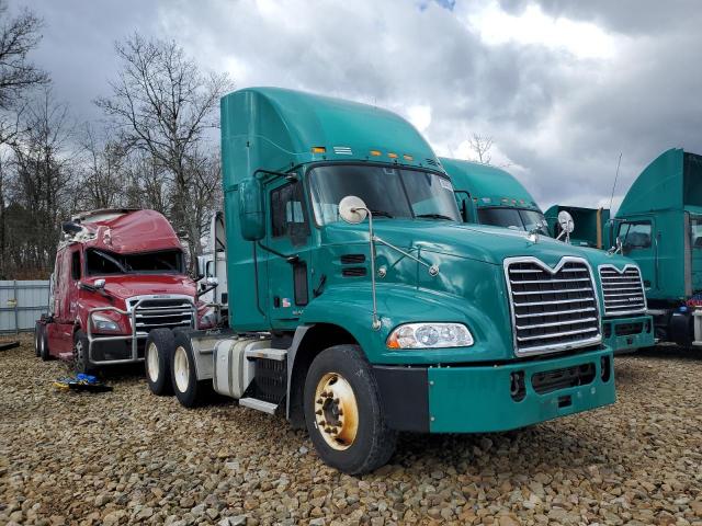  Salvage Mack Cxu613
