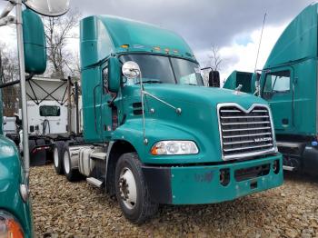  Salvage Mack Cxu613