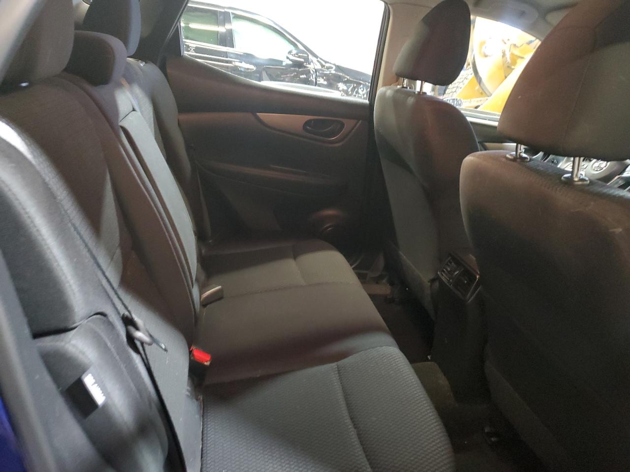 Nissan Rogue S Image 11