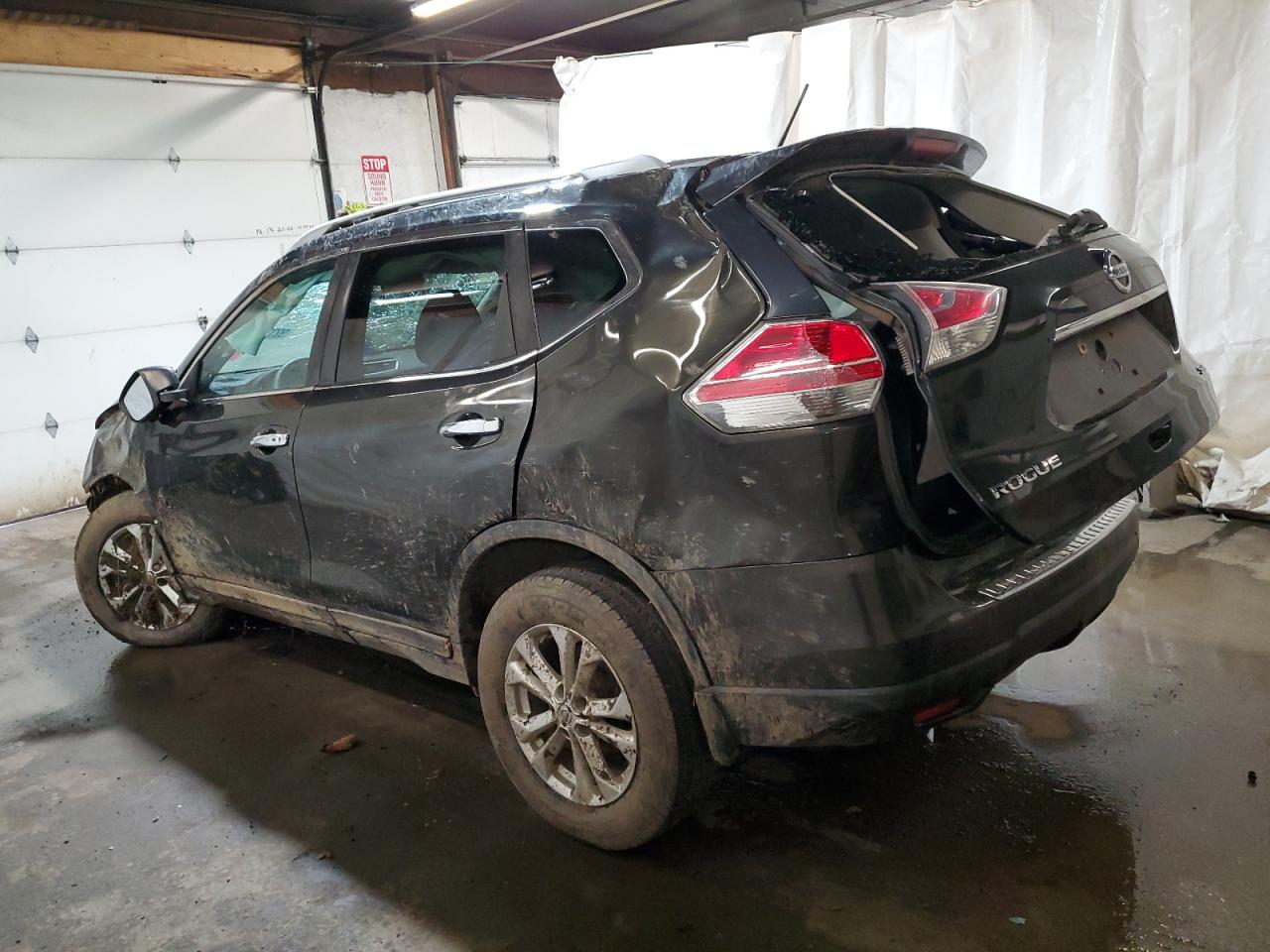 Nissan Rogue S Image 3