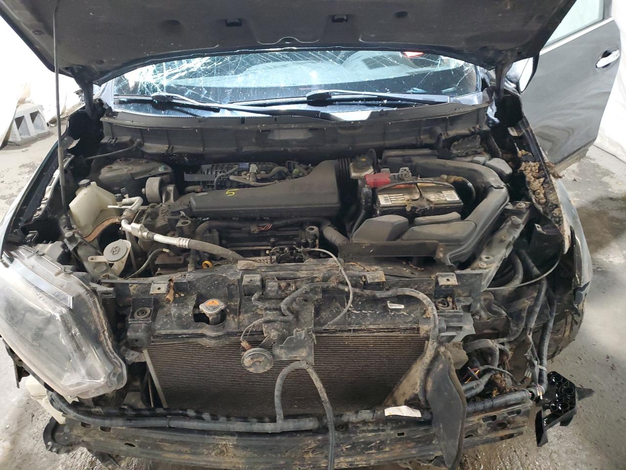 Nissan Rogue S Image 4