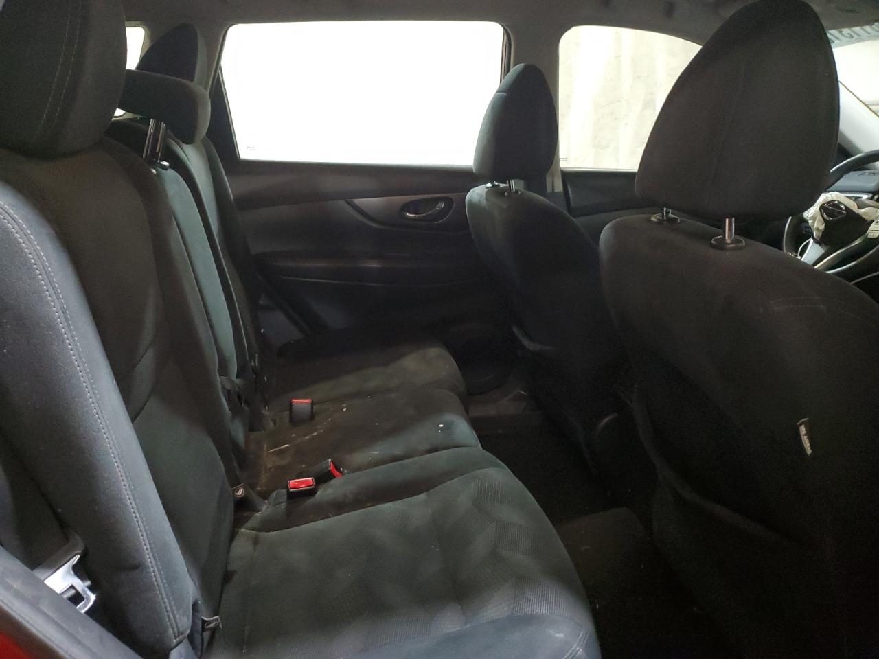 Nissan Rogue S Image 5