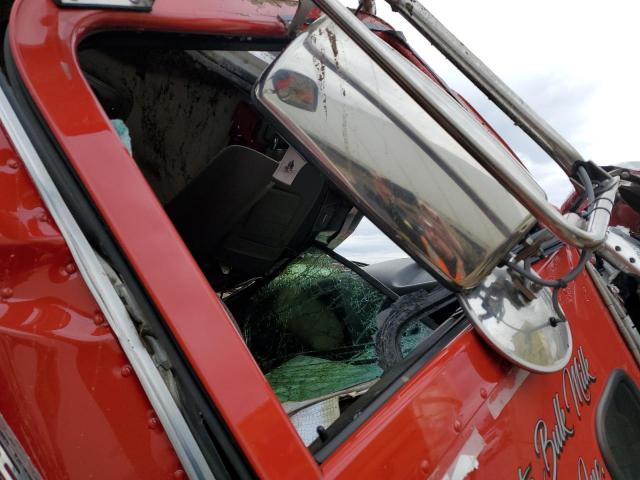 Peterbilt 389 Image 10