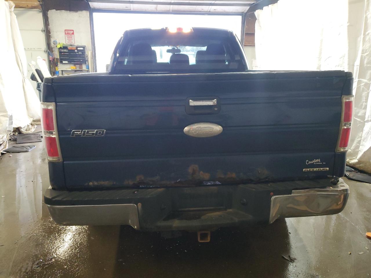 Ford F-150 Super Cab Image 9