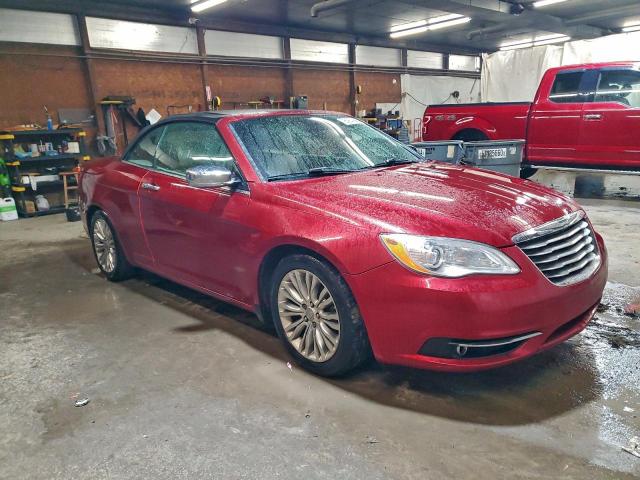 Chrysler 200 Limited Image 9