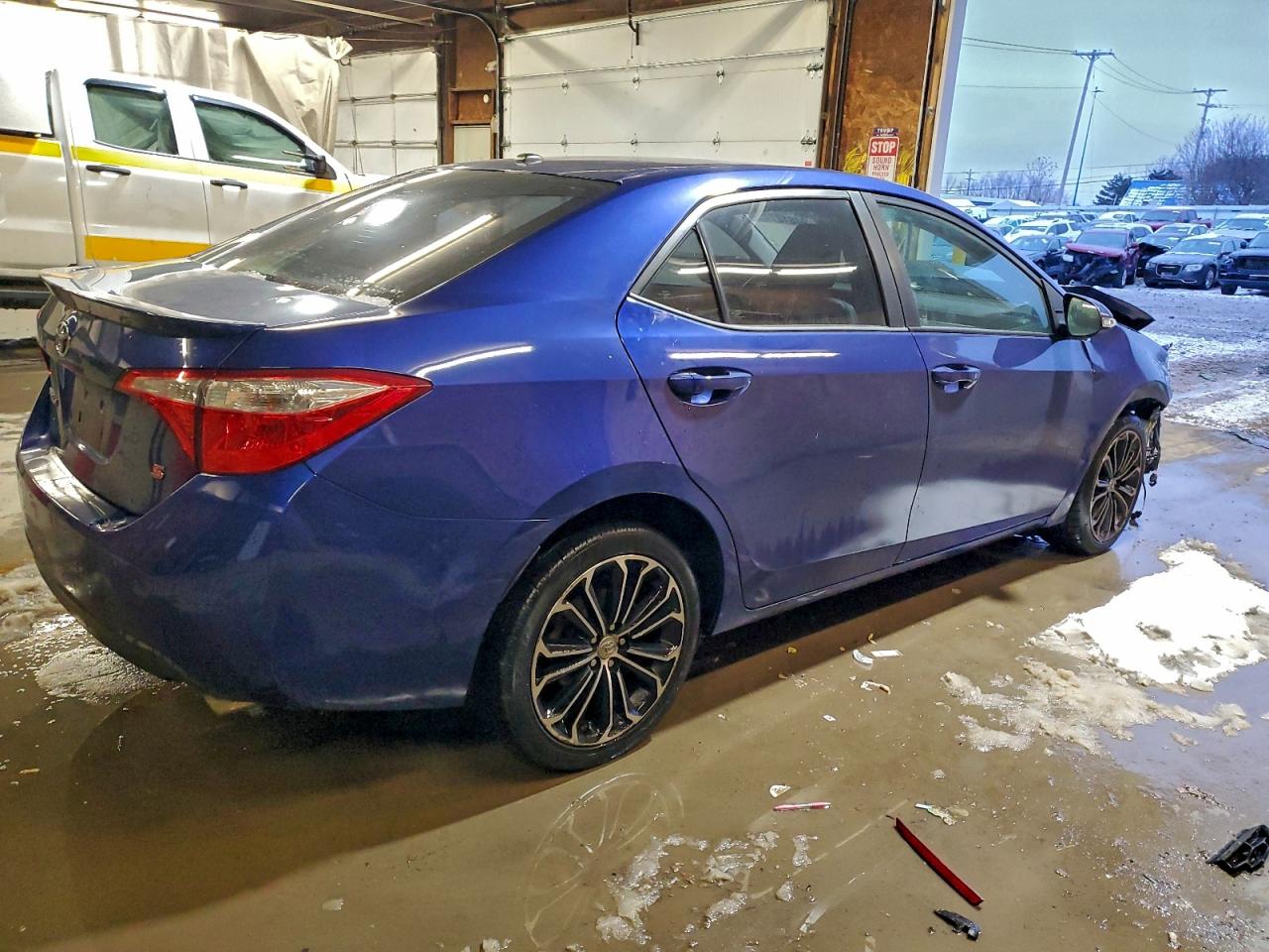 Toyota Corolla L Image 4