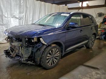  Salvage Mitsubishi Outlander