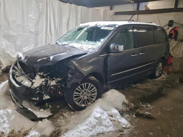  Salvage Chrysler Minivan