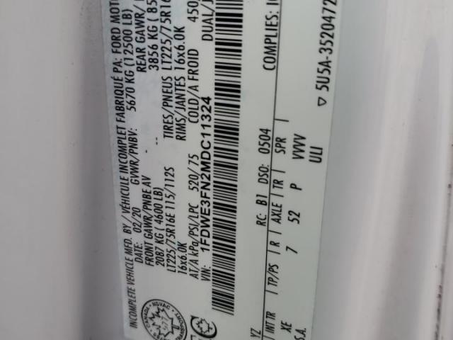 Ford Econoline E350 Super Duty Cutaway Van Image 3