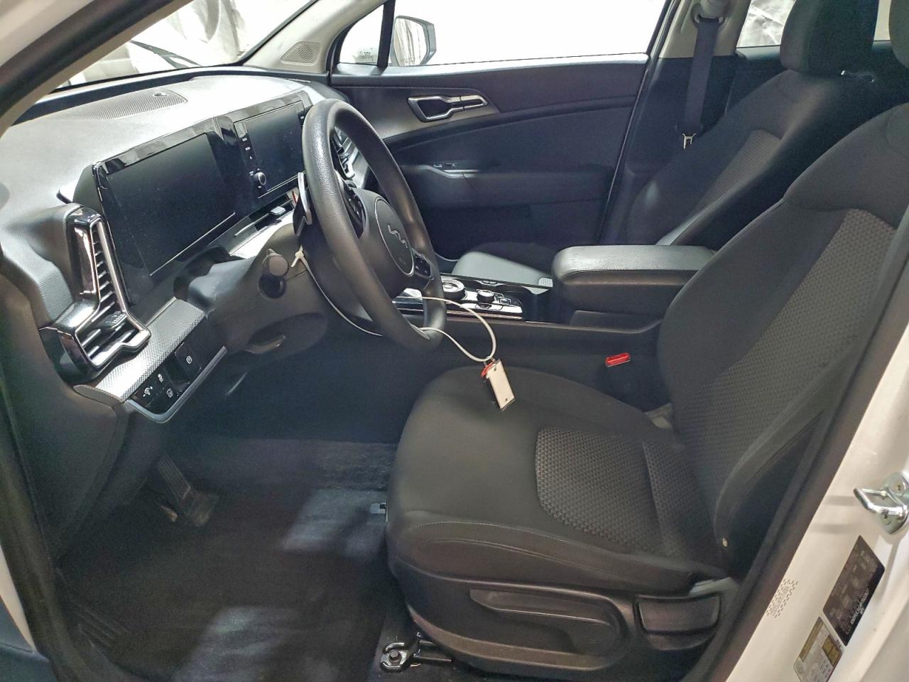 Kia Sportage Lx Image 4