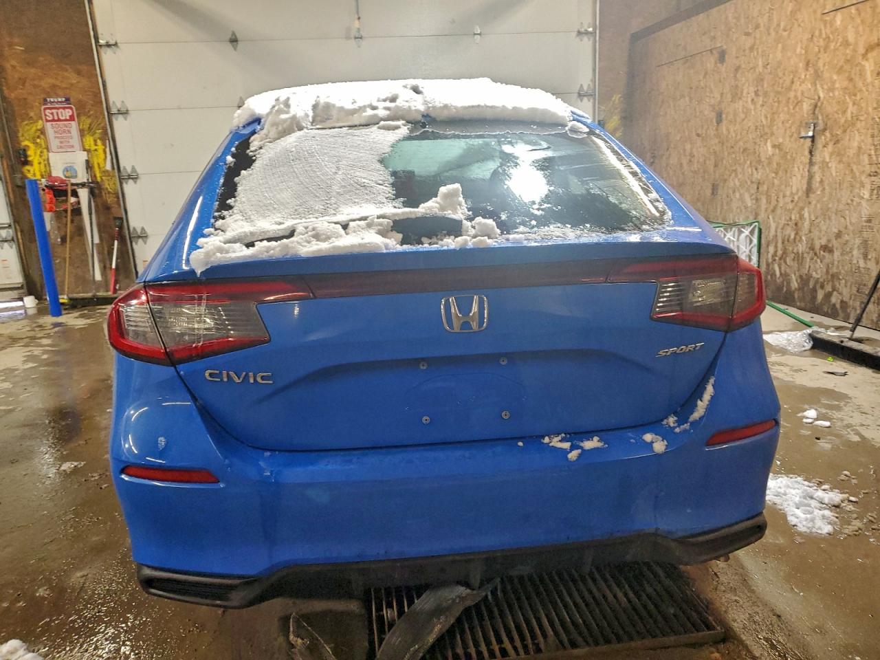 Honda Civic Sport Image 8