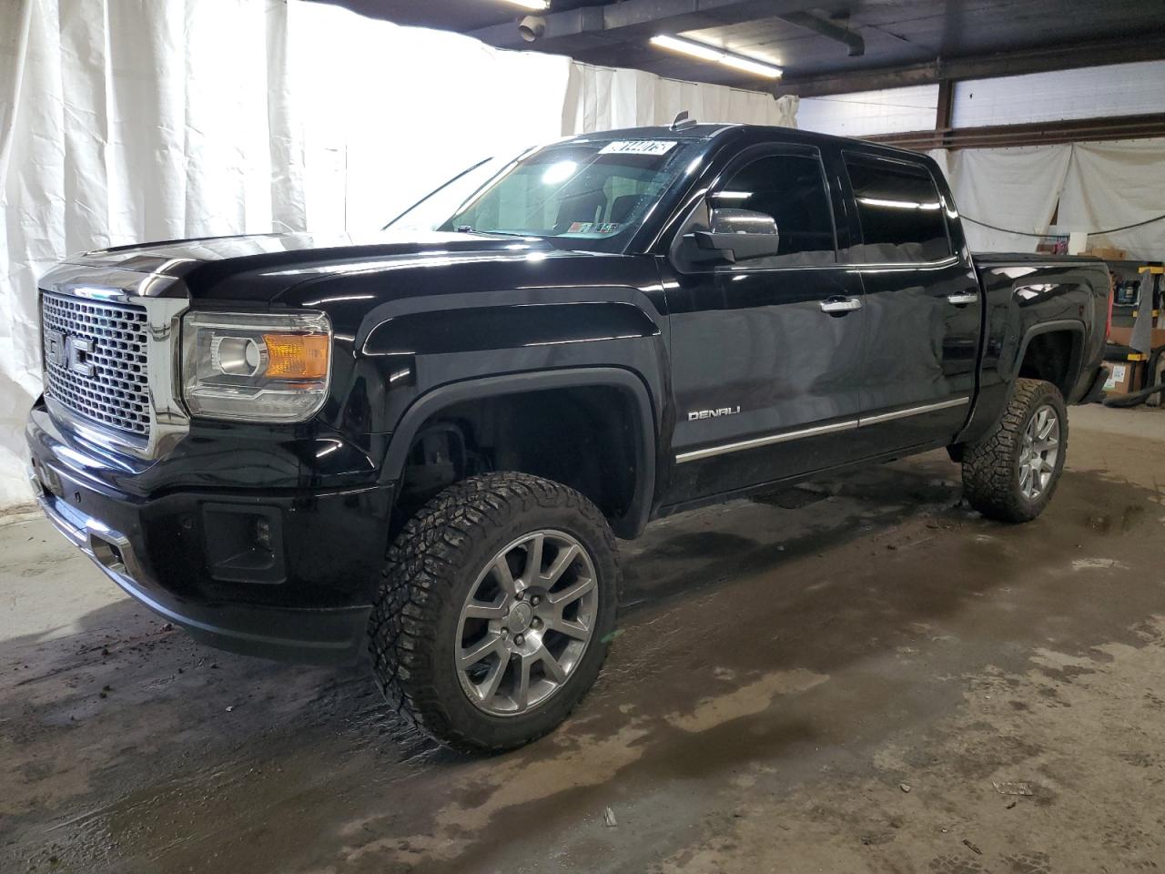 GMC Sierra K1500 Denali Image 1
