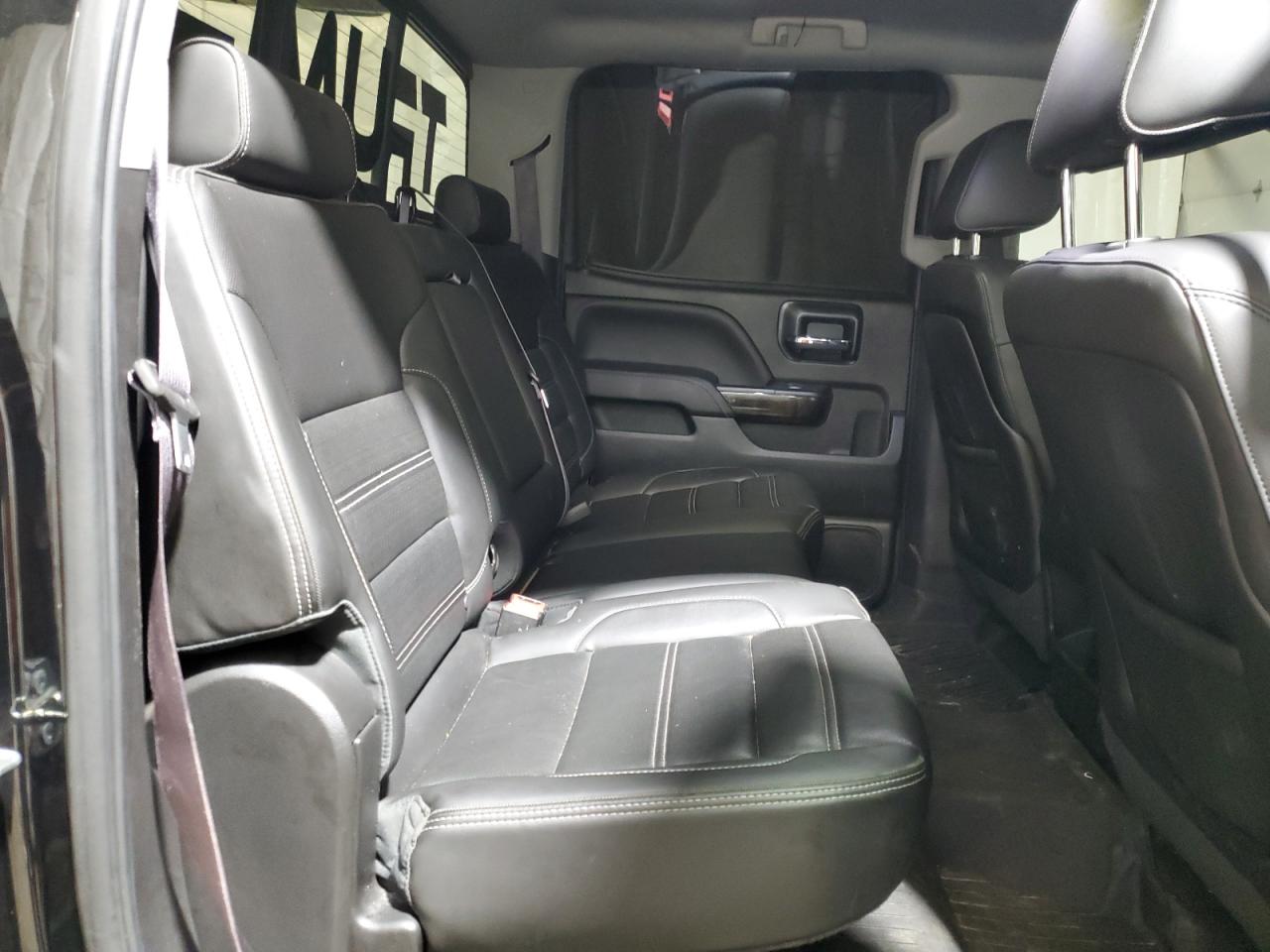 GMC Sierra K1500 Denali Image 6