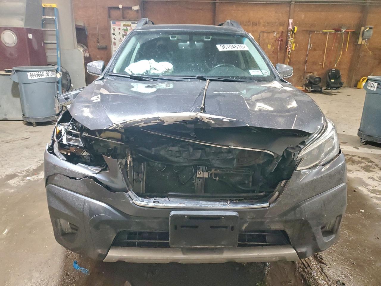 Subaru Outback Limited Image 3