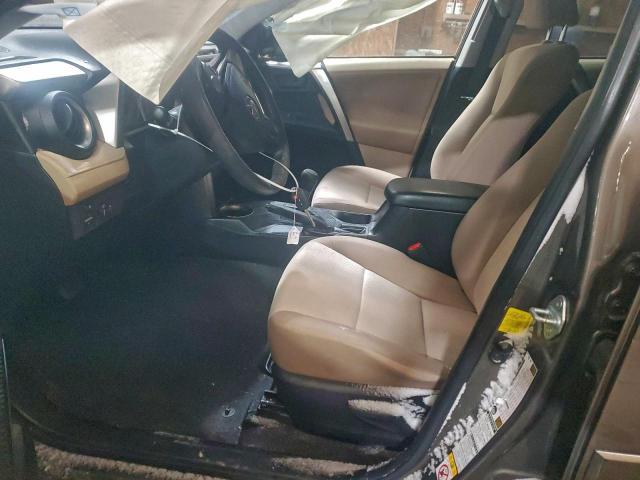 Toyota RAV4 Le Image 4