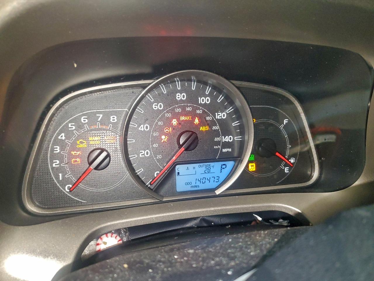 Toyota RAV4 Le Image 3