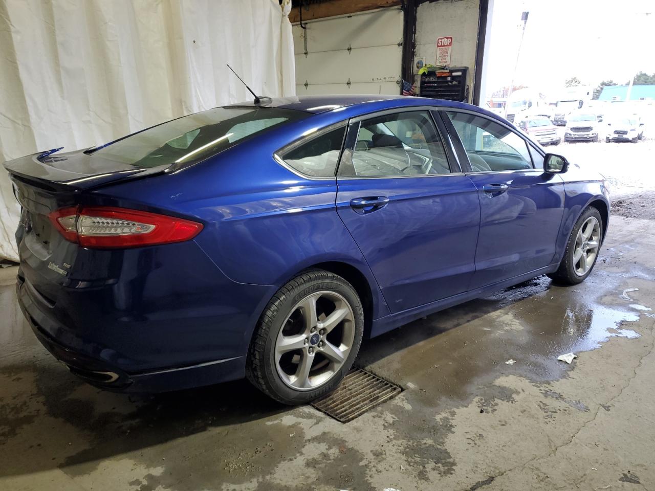 Ford Fusion Se Image 3