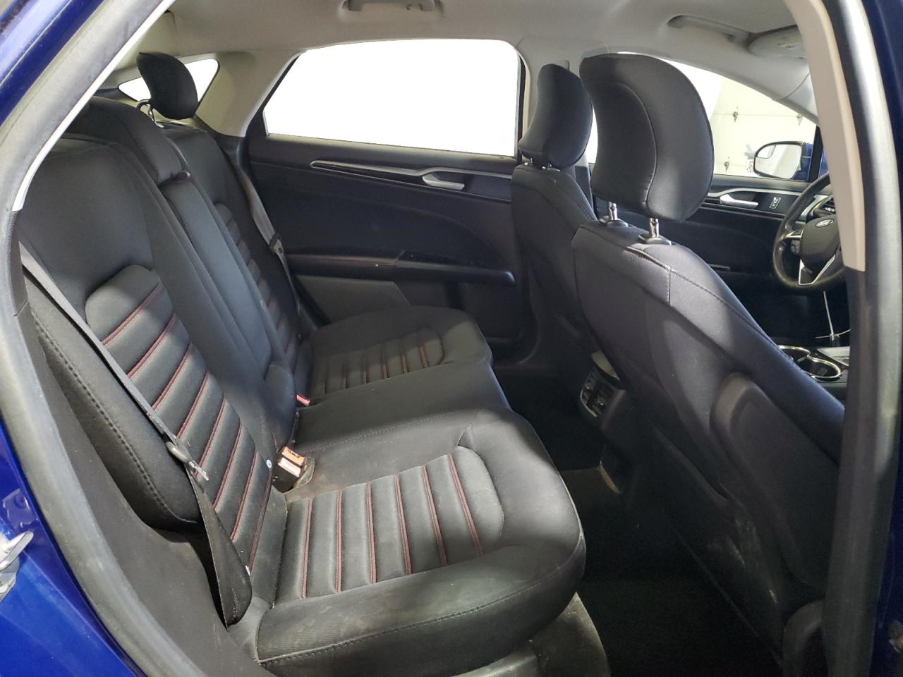 Ford Fusion Se Image 9