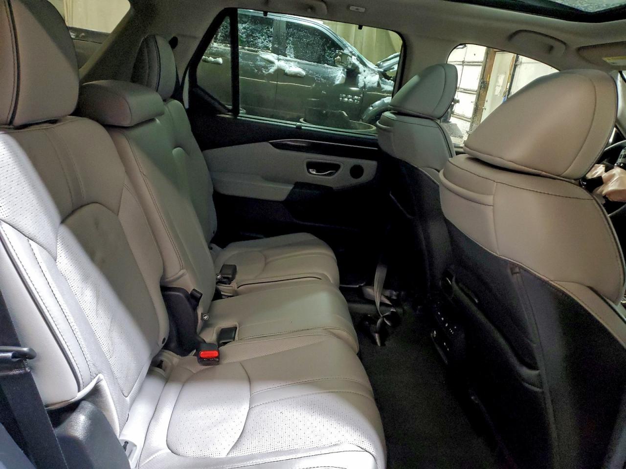 Honda Pilot Elite Image 9