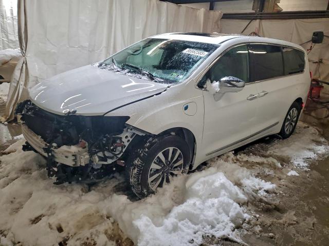  Salvage Chrysler Pacifica