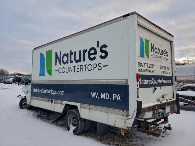 GMC Savana Cutaway G3500 Image 2