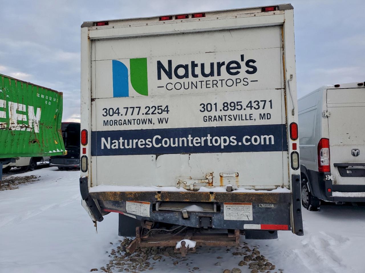 GMC Savana Cutaway G3500 Image 7