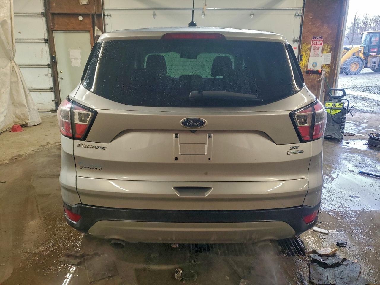 Ford Escape Se Image 10