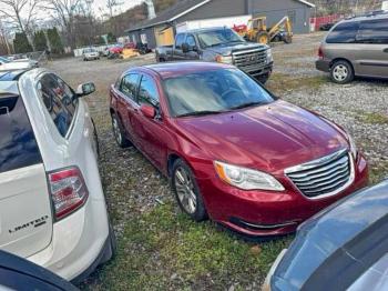  Salvage Chrysler 200