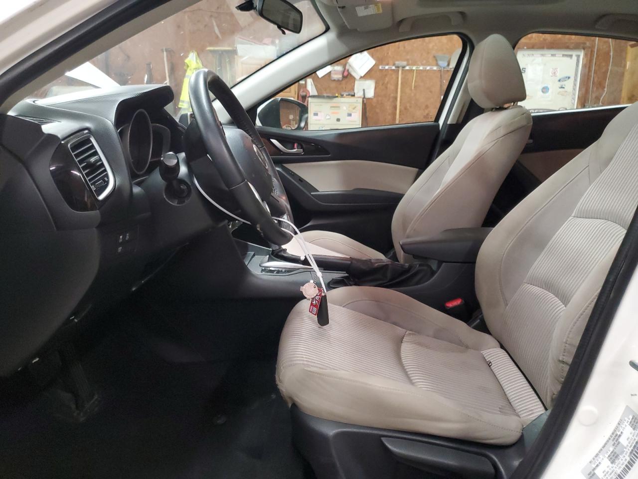 Mazda 3 Touring Image 9