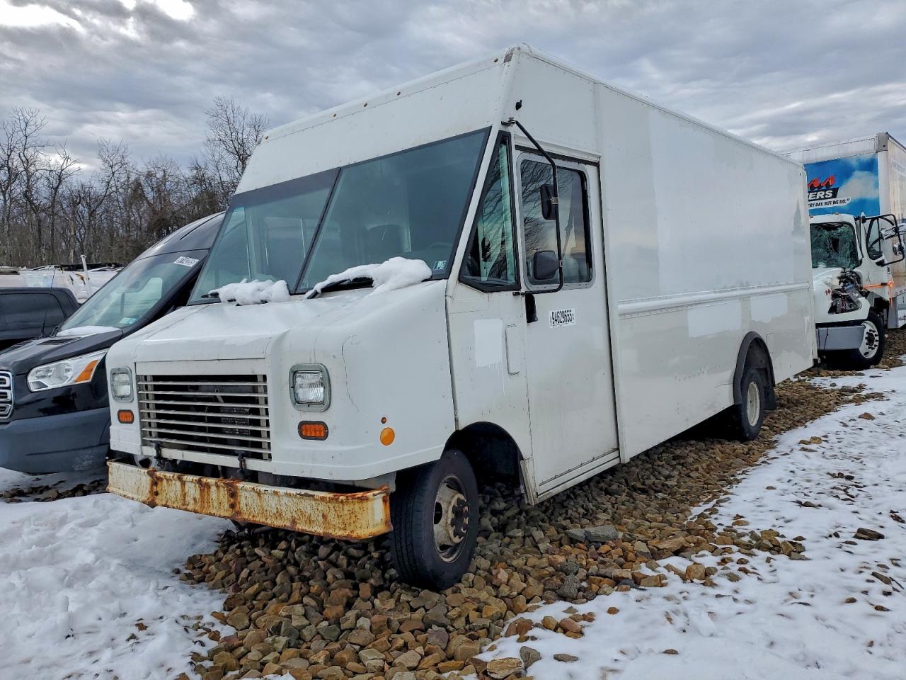Ford Econoline E350 Super Duty Stripped Chassis Image 1