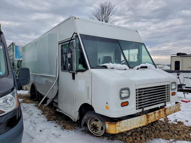 Ford Econoline E350 Super Duty Stripped Chassis Image 5