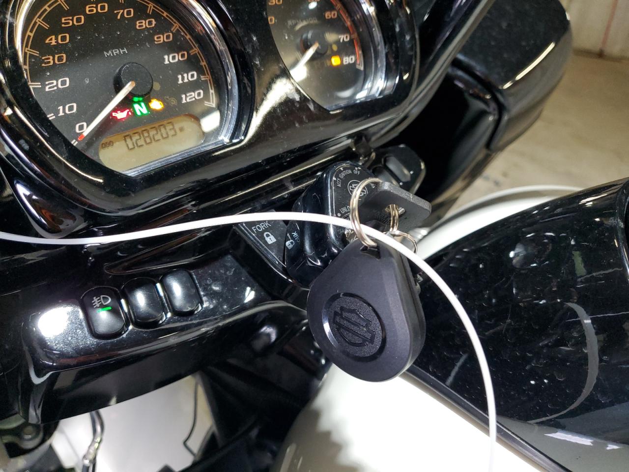 Harley-Davidson Fl Road Glide Special Image 9